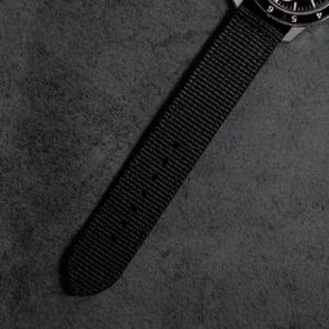 104 Classic 12 Sinn ジン パイロットウォッチ テキスタイルストラップ仕様
