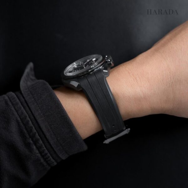 310.92.44.51.01.004 OMEGA オメガ スピードマスター ダーク サイド オブ ザ ムーン 44.25MM