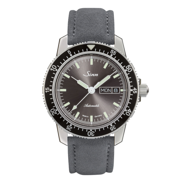 104.ST.SA.IA SINN ジン インストゥルメントウォッチ アルカンターラストラップ仕様