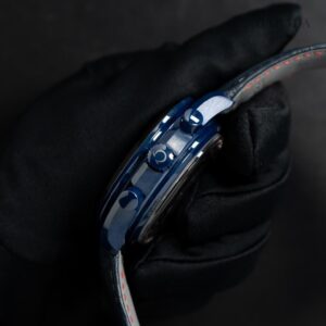 304.93.44.52.03.001 OMEGA オメガ スピードマスター ムーンフェイズ ブルーサイド オブ ザ ムーン 44.25MM