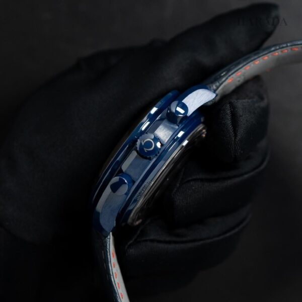 304.93.44.52.03.001 OMEGA オメガ スピードマスター ムーンフェイズ ブルーサイド オブ ザ ムーン 44.25MM