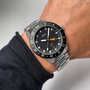 105.ST.SA.UTC SINN ジン インストゥルメントウォッチ ブレスレット仕様