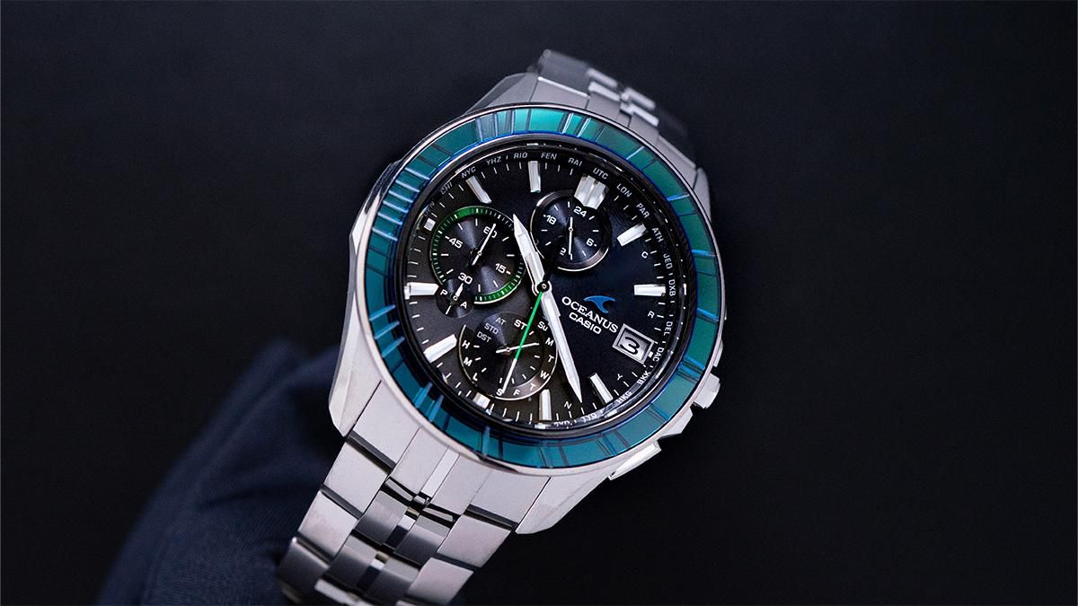 OCW-S7000SG-1AJRのダイアルを拡大した画像